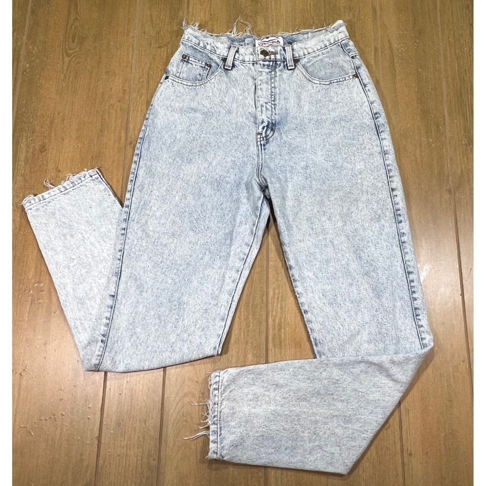 Cristina Vintage High Waisted Acid Wash Mom Jeans Light Blue Denim Raw Hem
